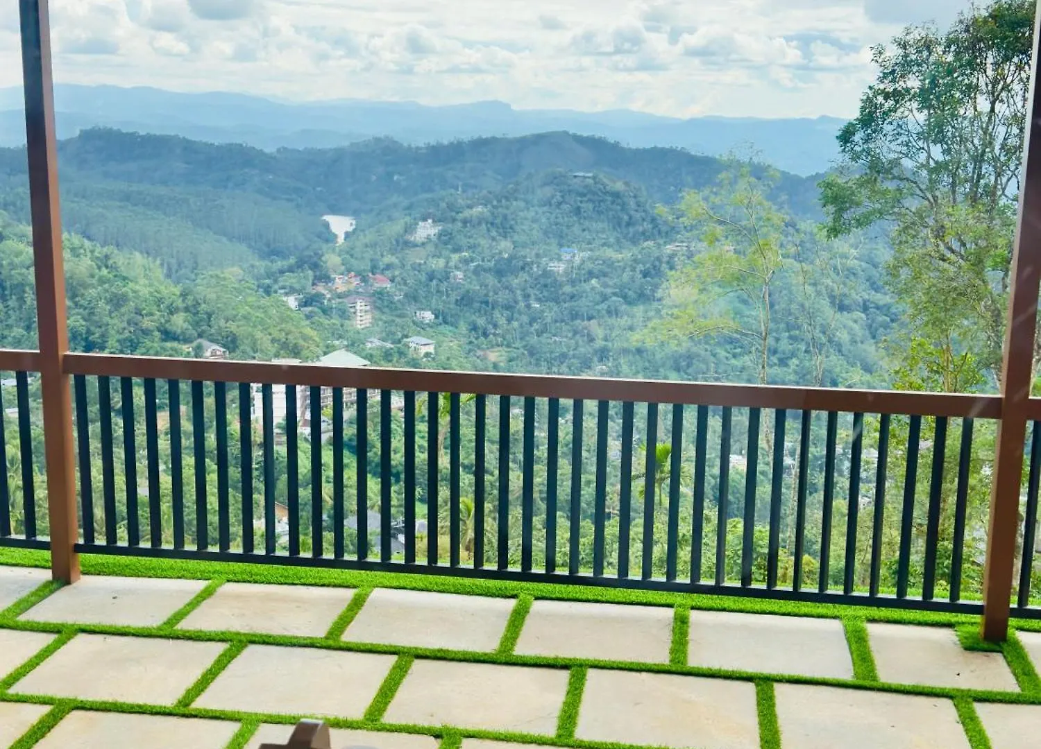 *****  Misty Wonders Otel Munnar Hindistan