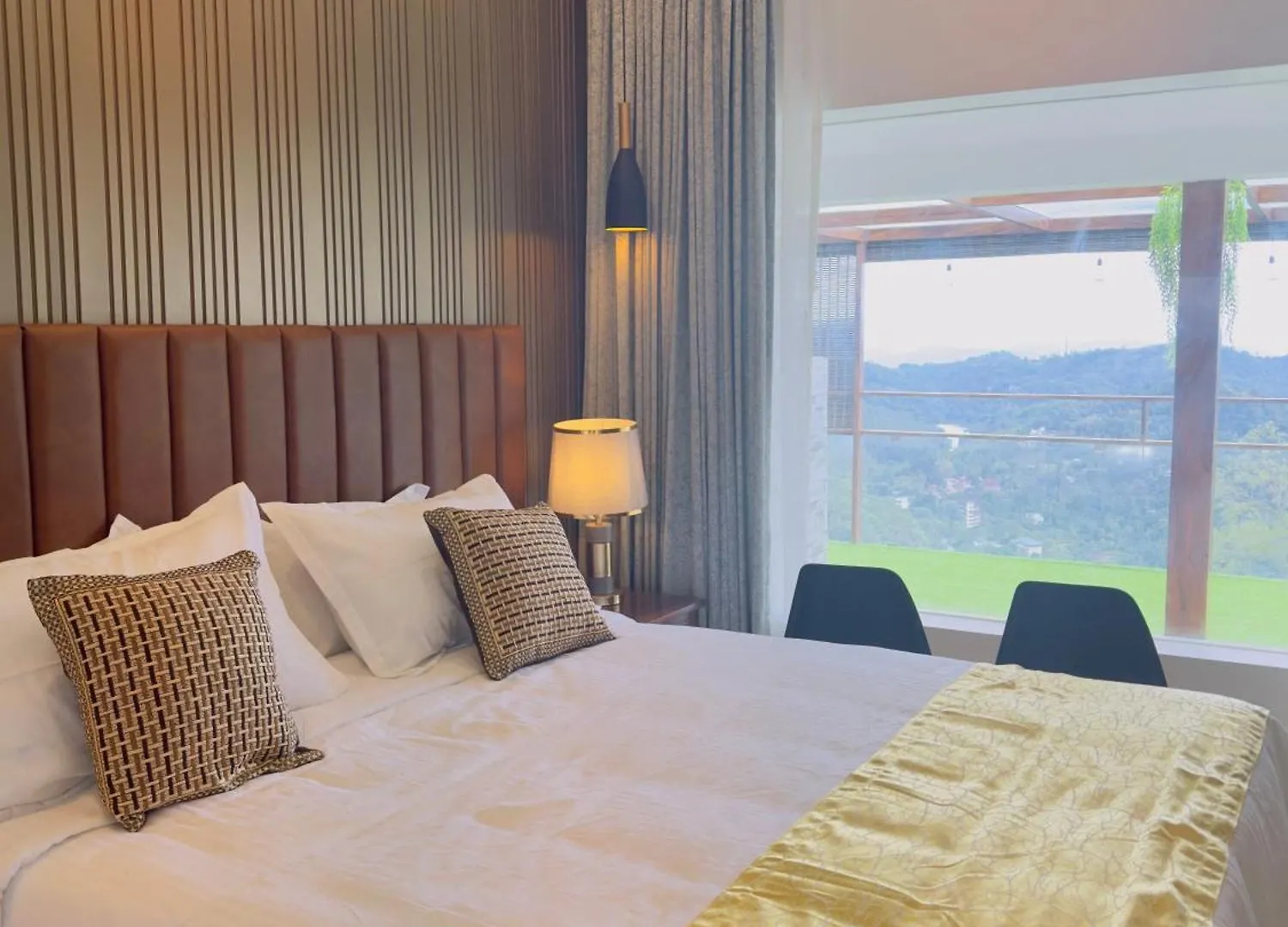Misty Wonders Otel Munnar